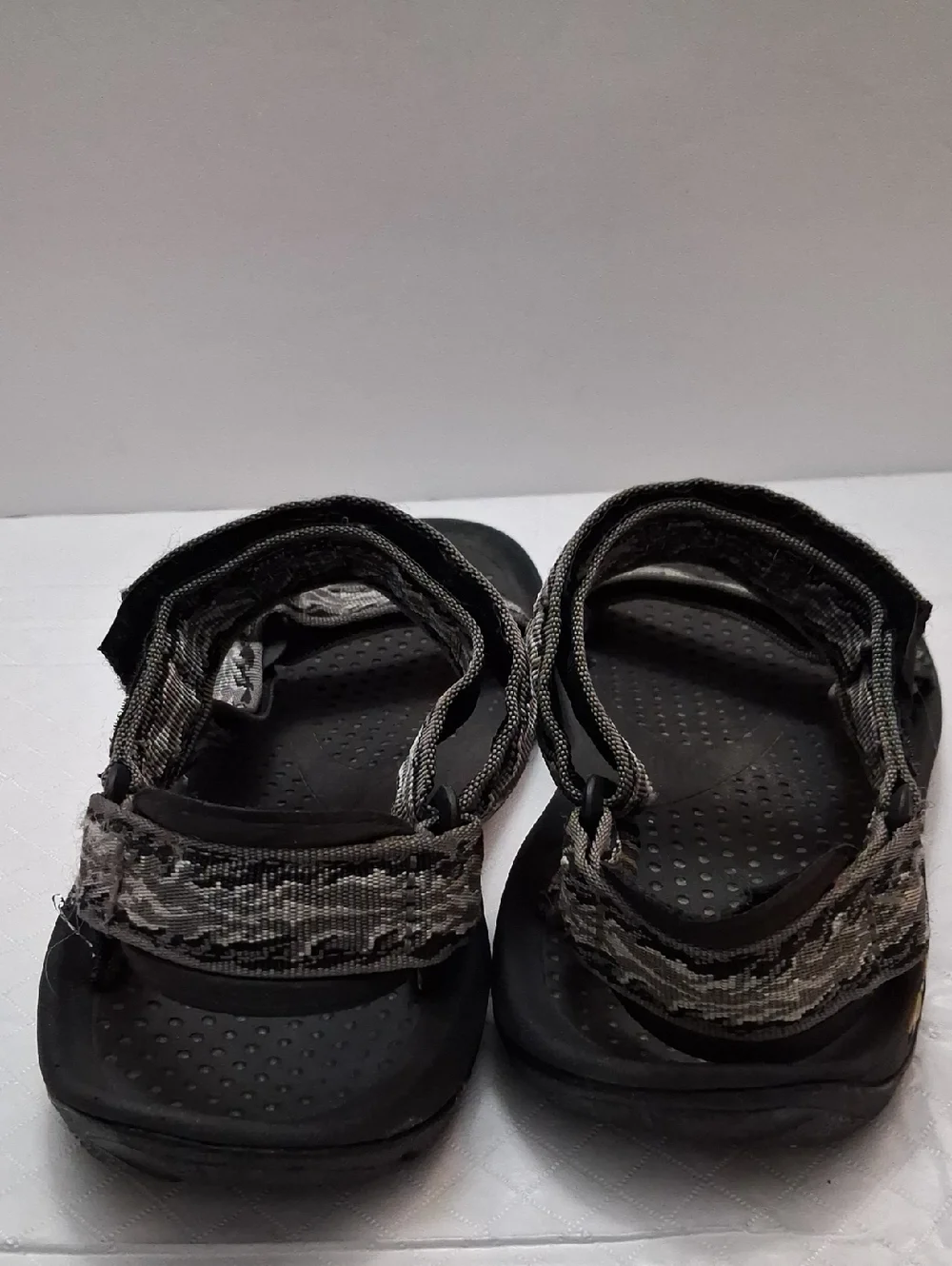 Teva Size 10 Men's Sandals with Gray Patterned Velcro Straps With Black Sole.
